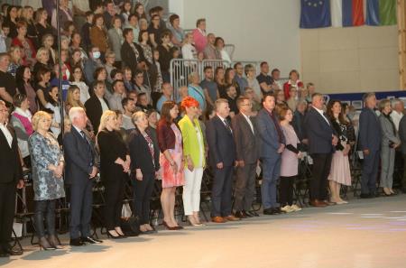 PRIREDITEV OB 140 LET ŠOLSTVA NA RAKEKU 13 Polna dvorana in visoki gostje  FOTO LJUBO VUKELIČ